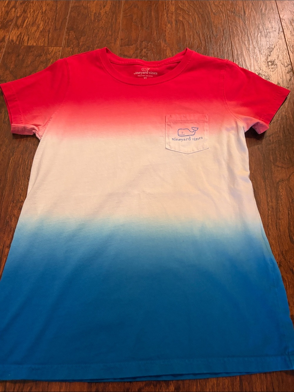 Vineyard Vines ombré tee shirt
